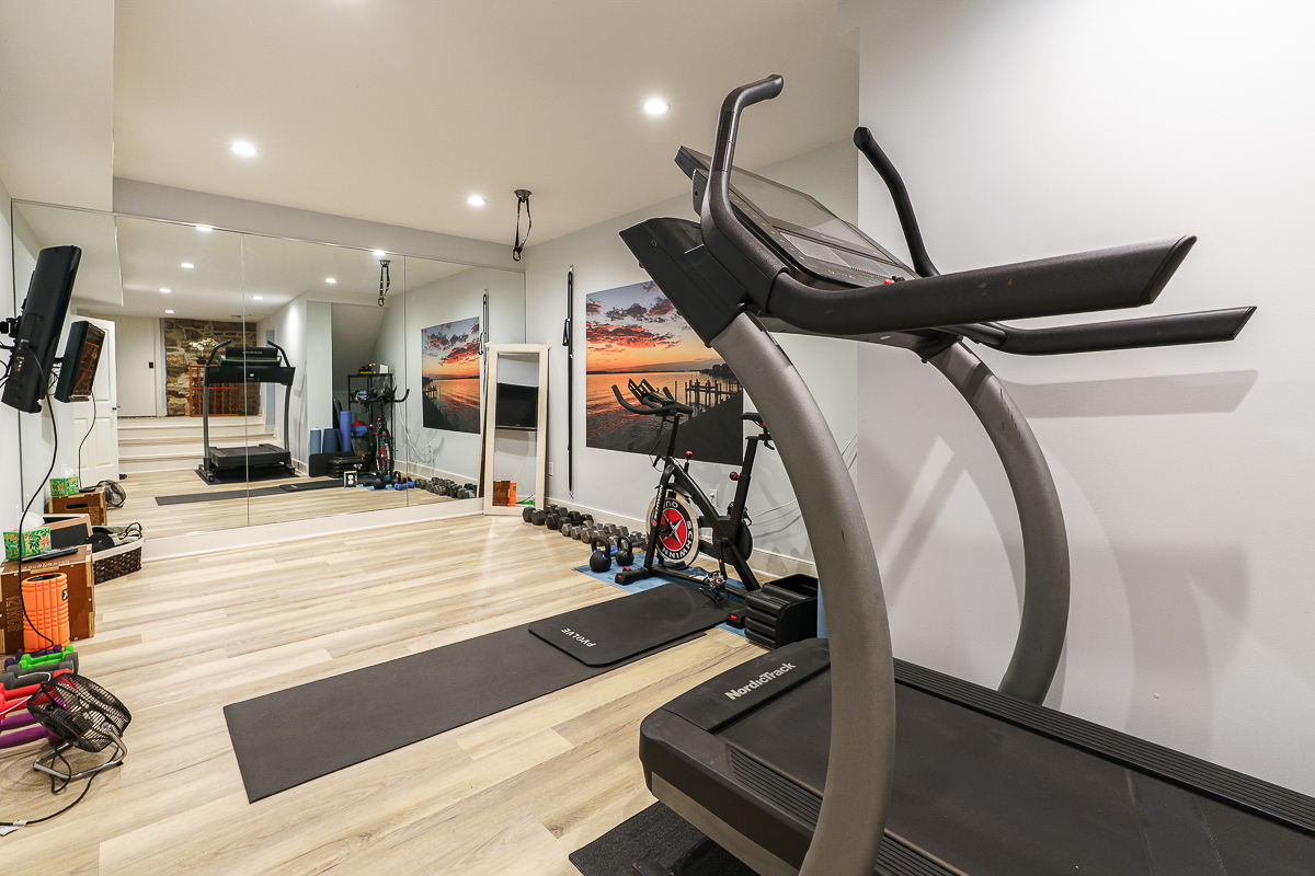 1023 City Park Ave-18