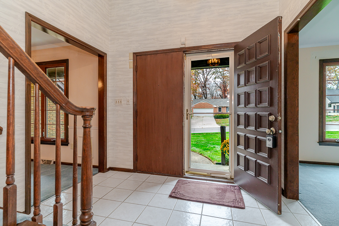 111 North Nob Hill-16