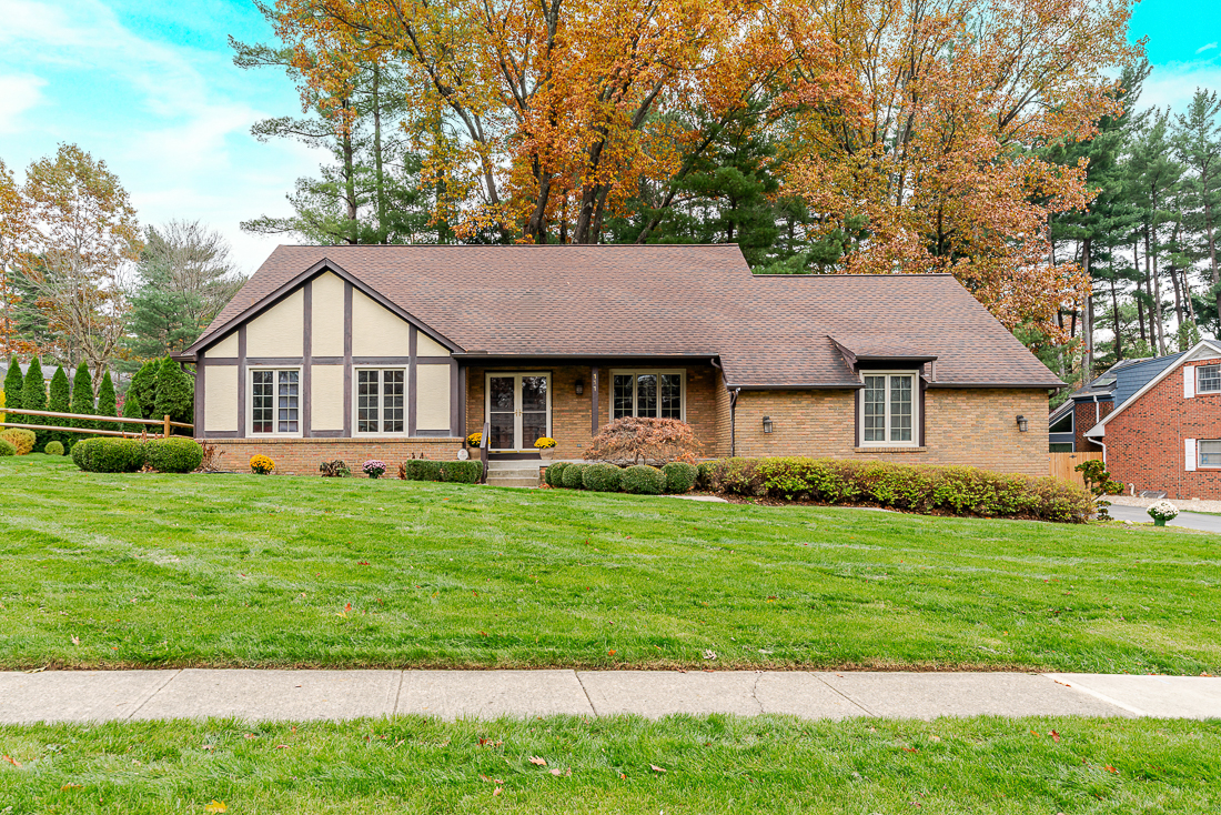 111 North Nob Hill-6