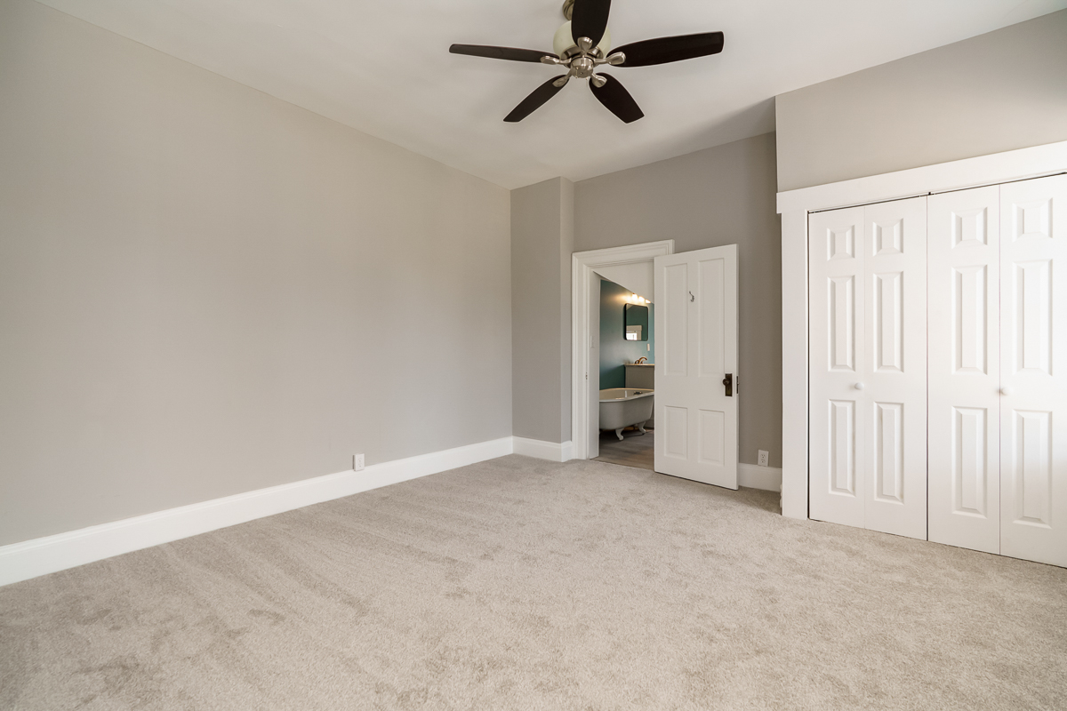 1121-1123 City Park Ave-26