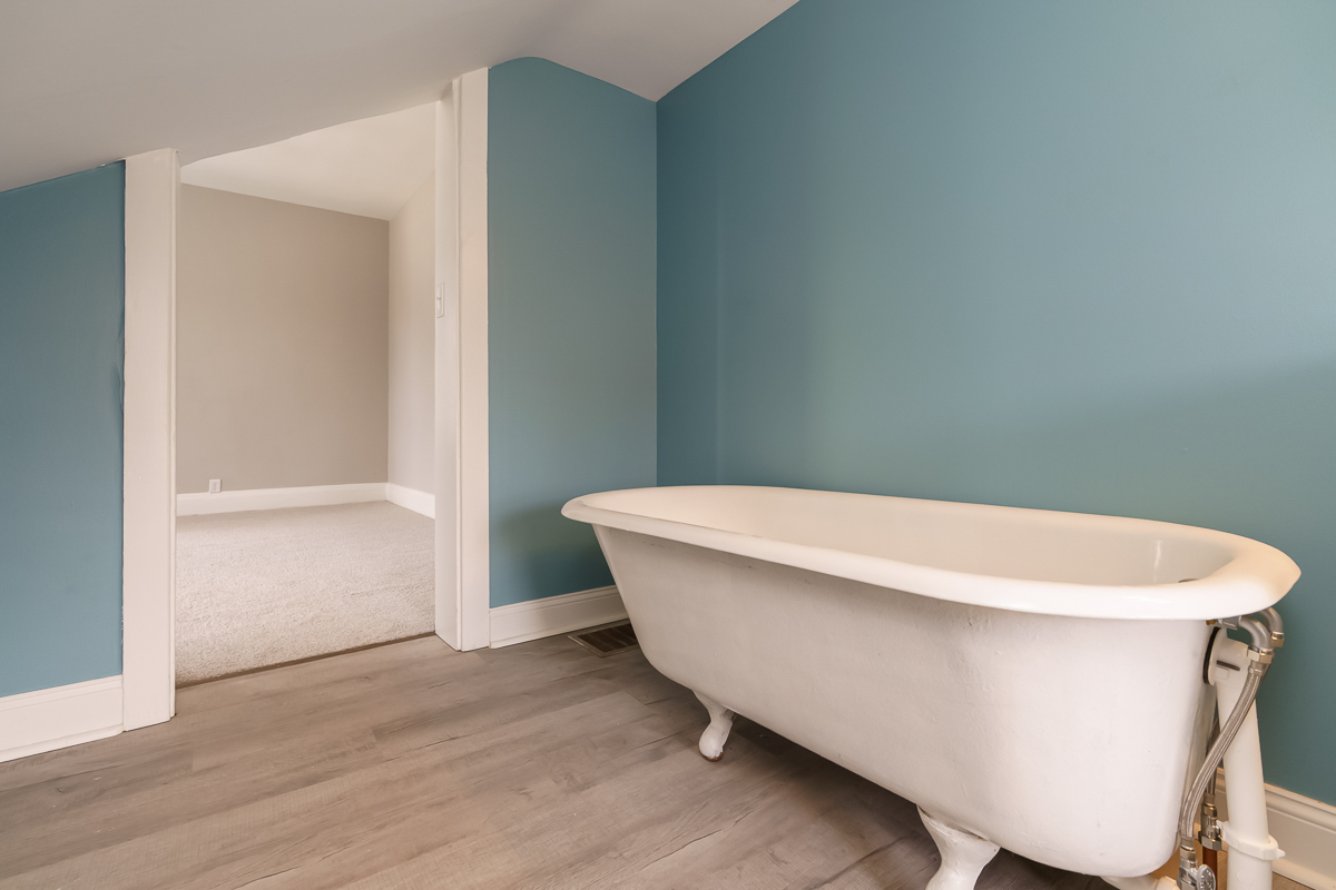 1121-1123 City Park Ave-31