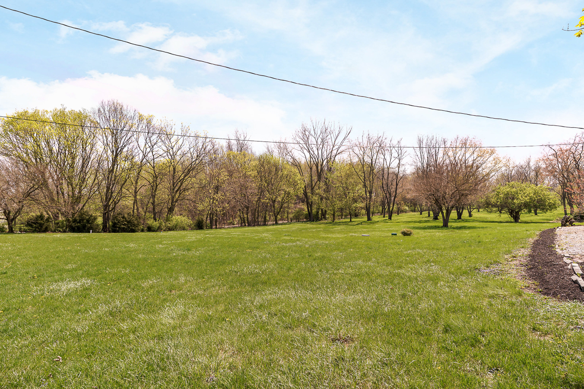 1203 Hiner Rd-11