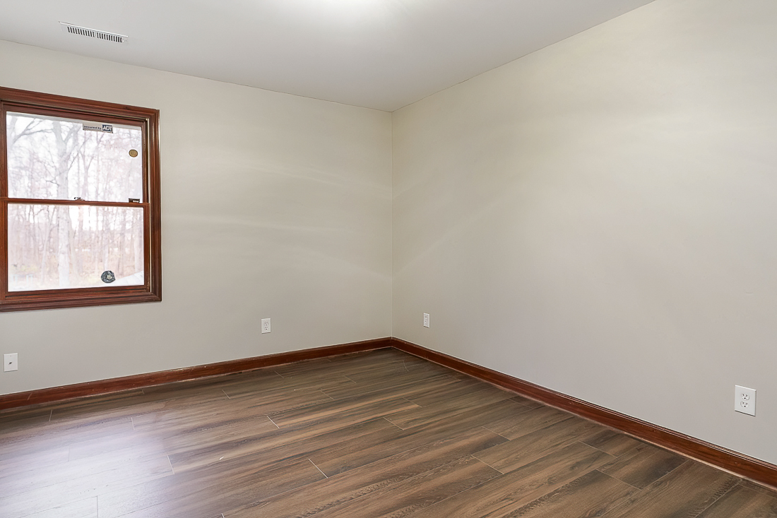 1210 Whispering Meadow Ct-51