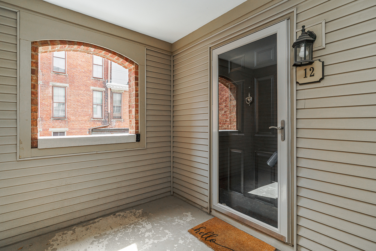 12 W Russell St-9
