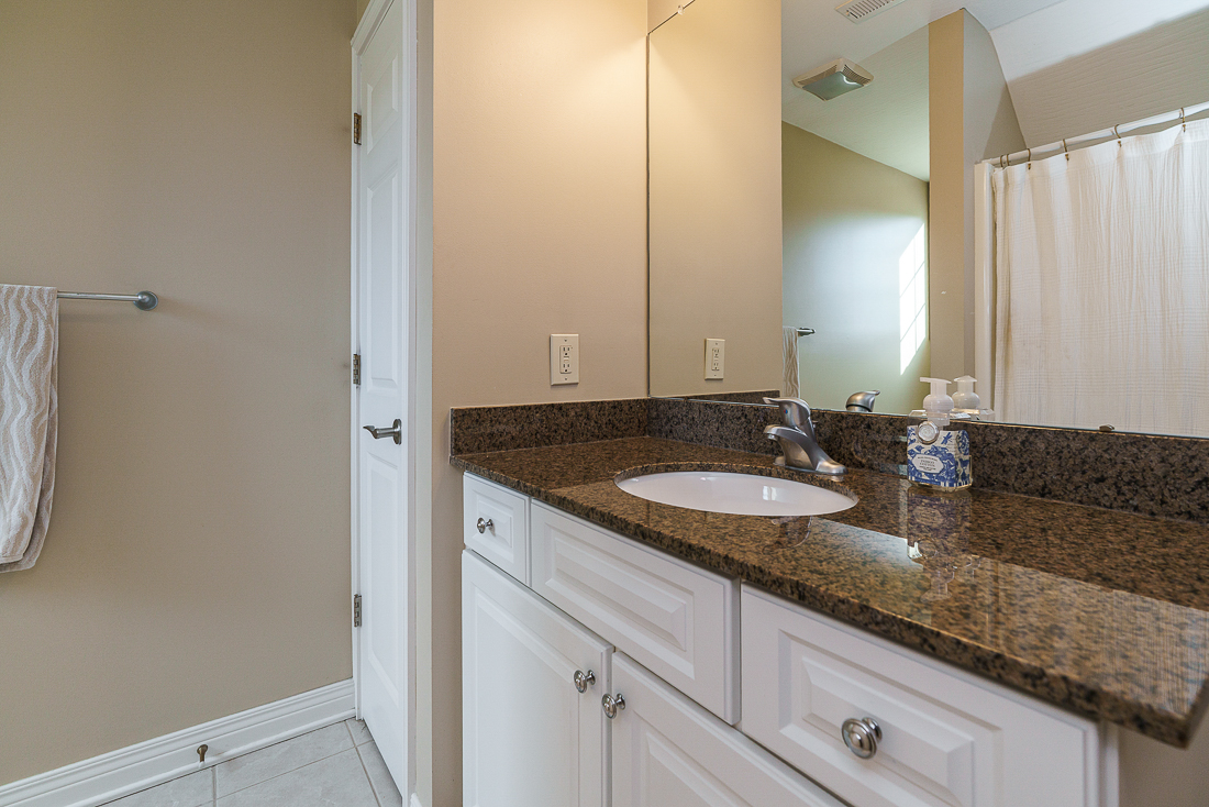 1403 Riverwood Ln-55