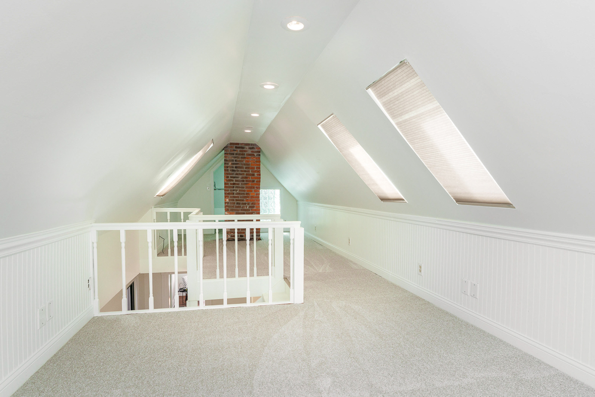 183 e First Ave-32