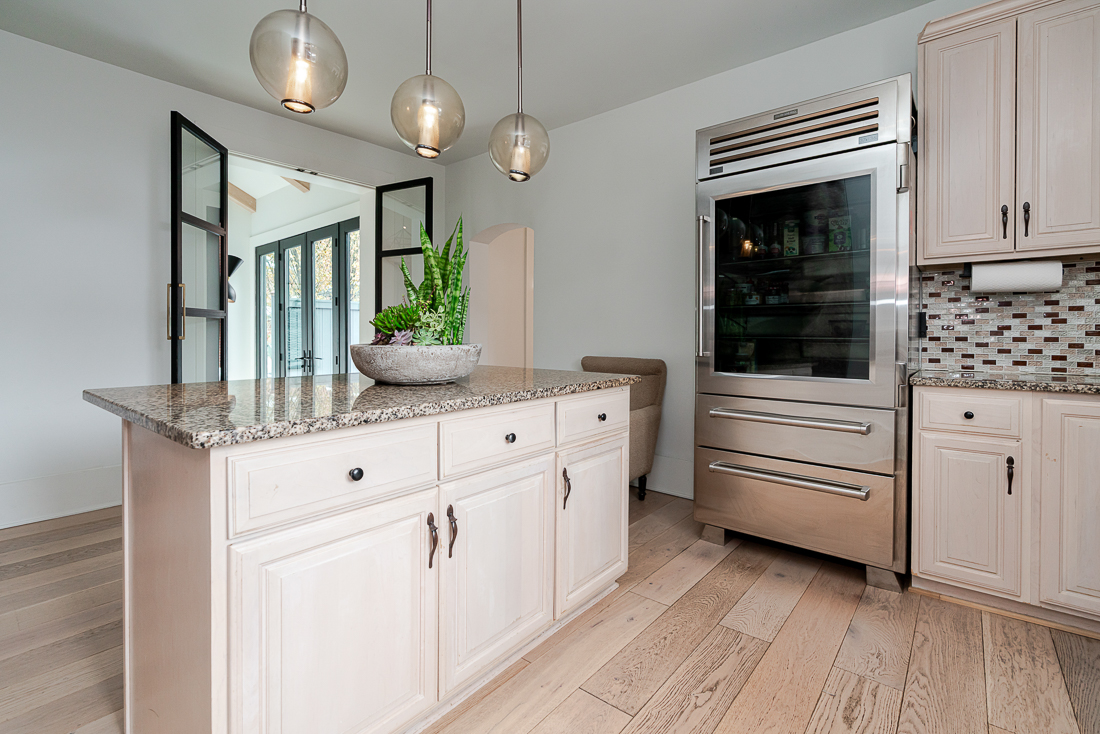 186 e Sycamore St-28