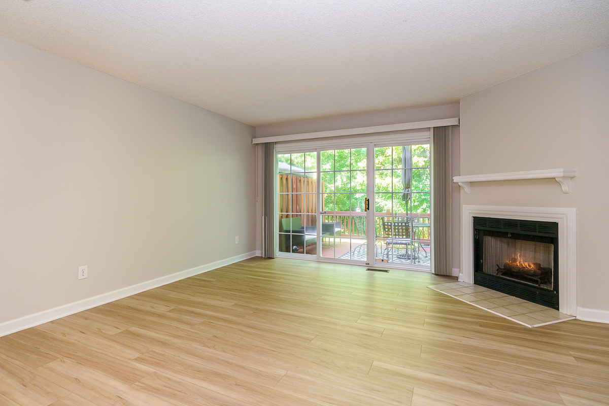 1875 Ridgebury Dr (16 of 56)