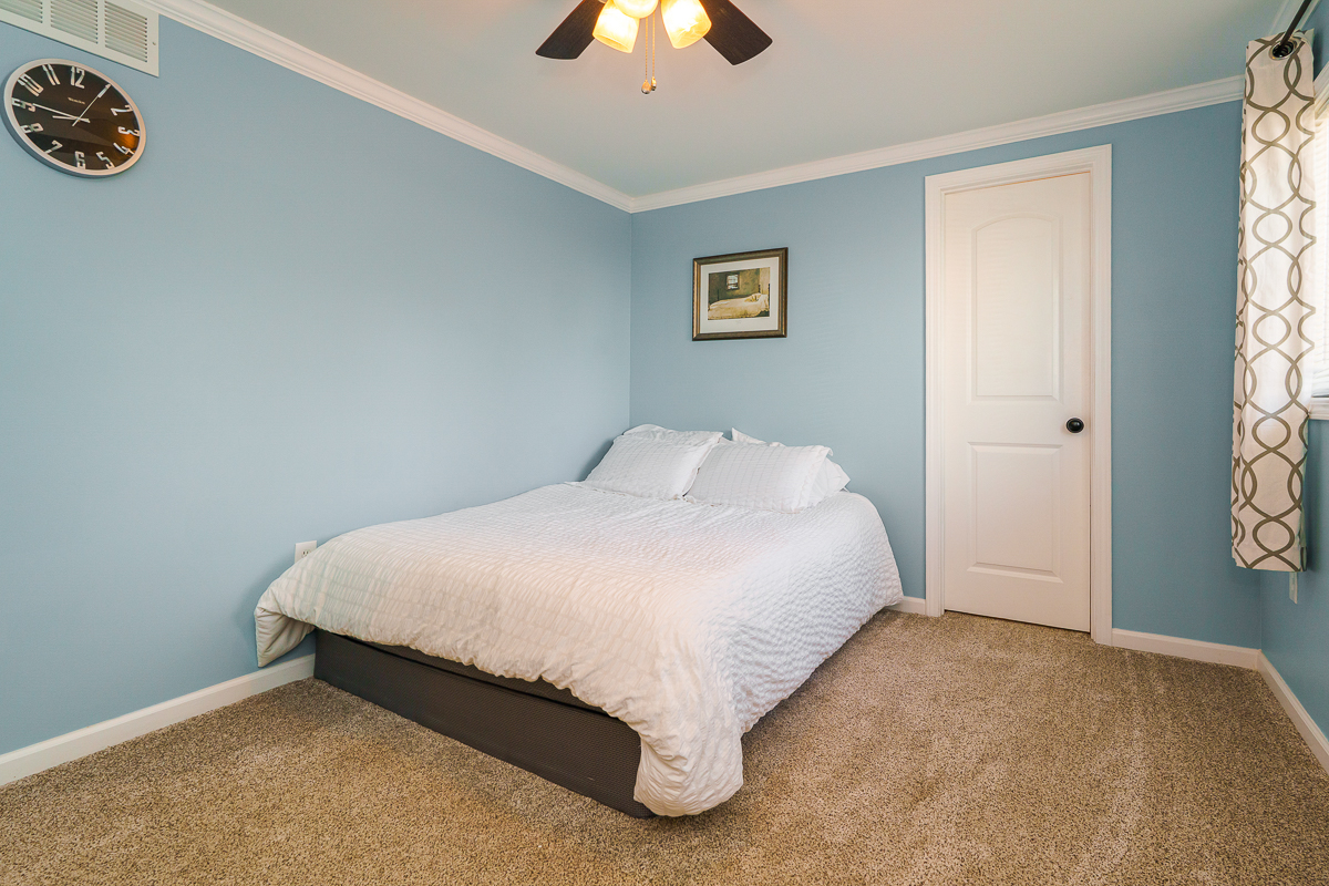 2053 Brofford Dr-33