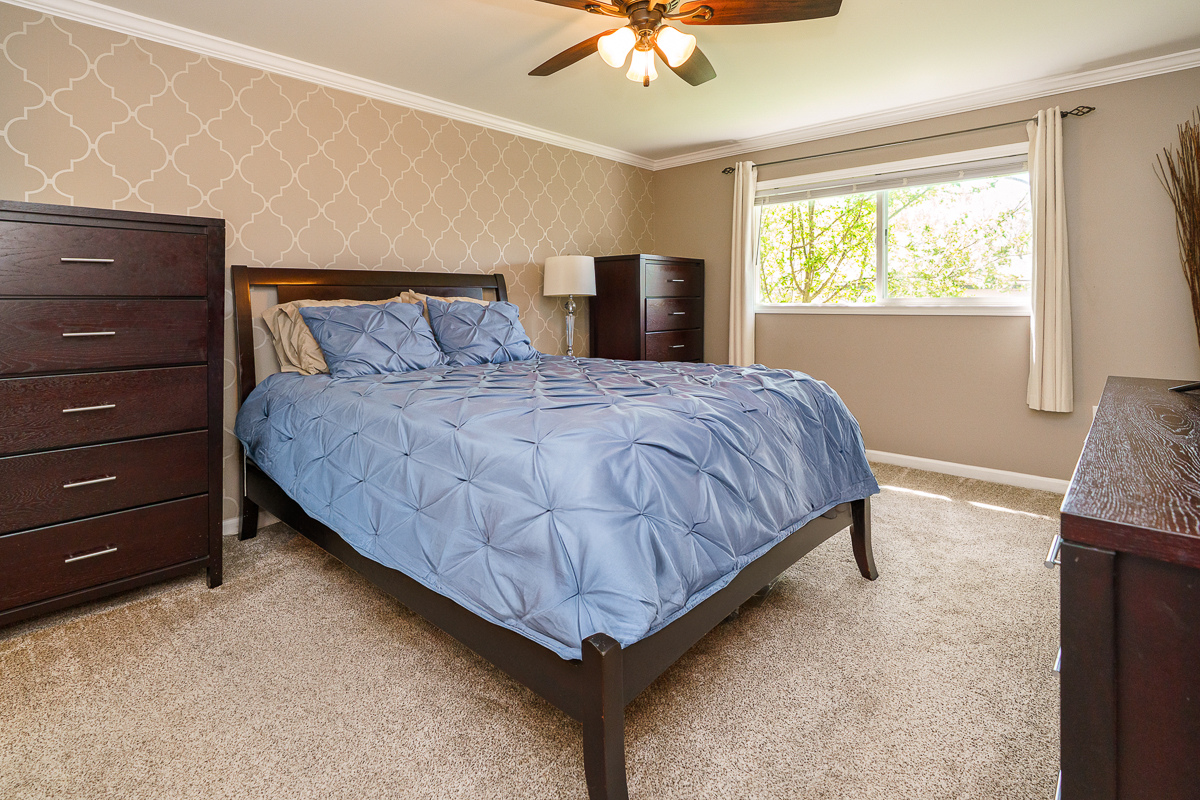 2053 Brofford Dr-36