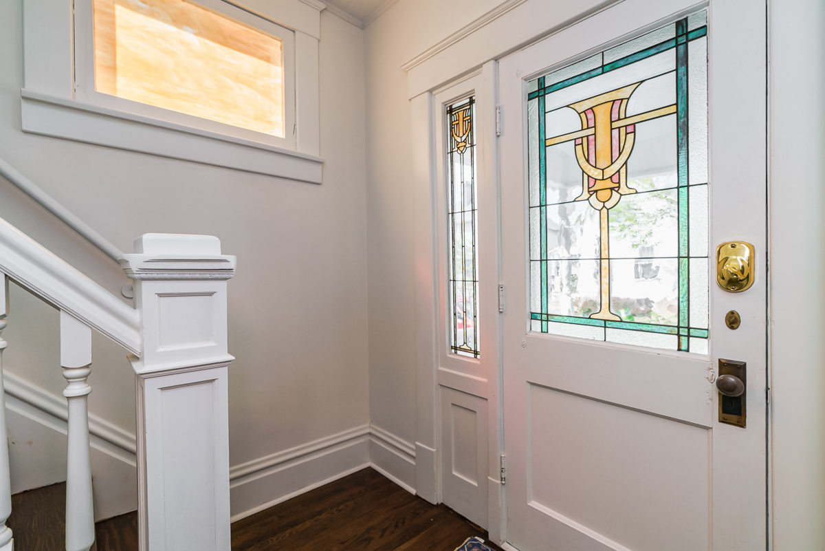 209 E Morrill Ave-8