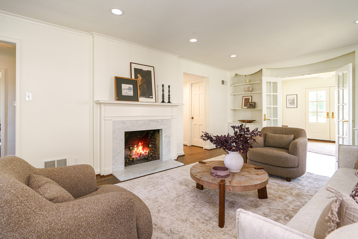 2109 Yorkshire Rd.--35