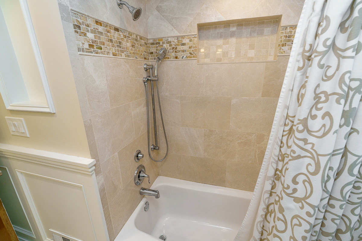 2110 Nortwest Blvd-47