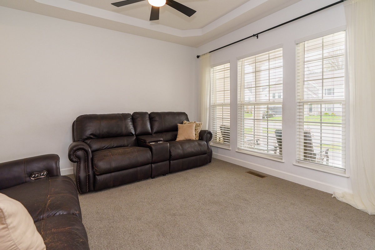 212 Partridge Ct-16