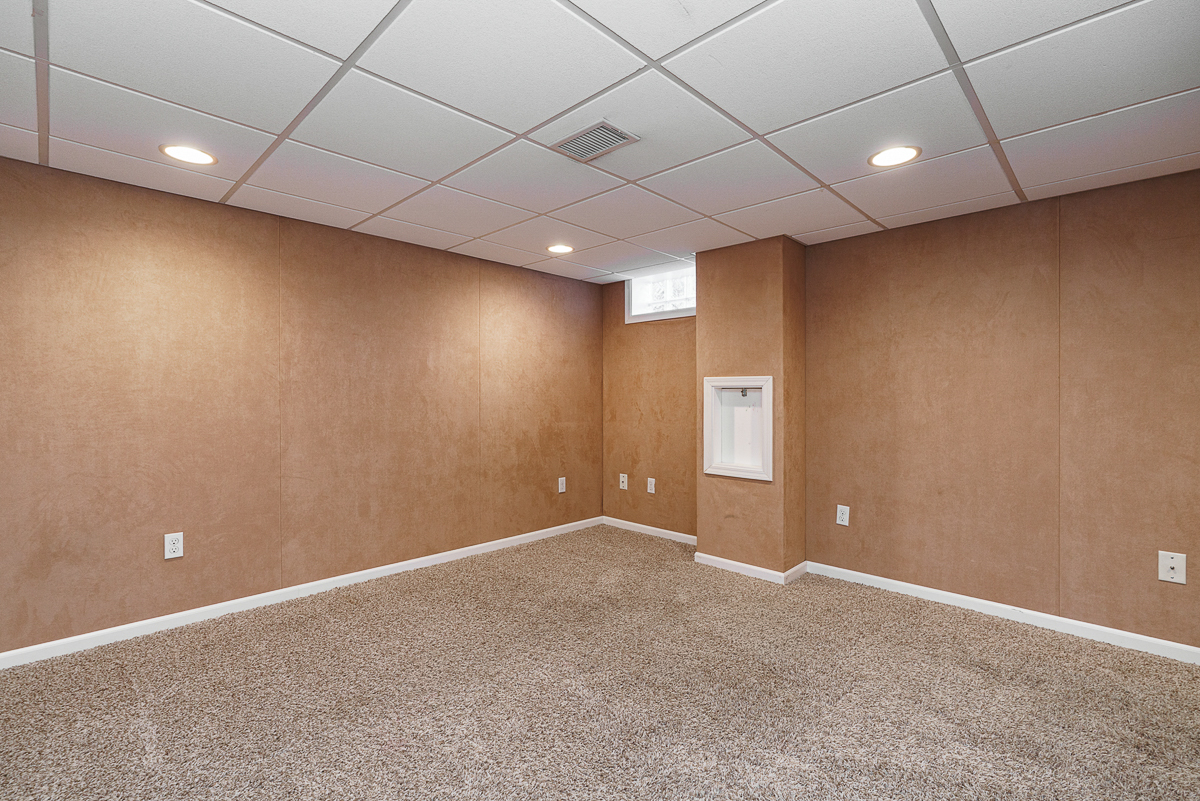 2295 Salem Ave-16