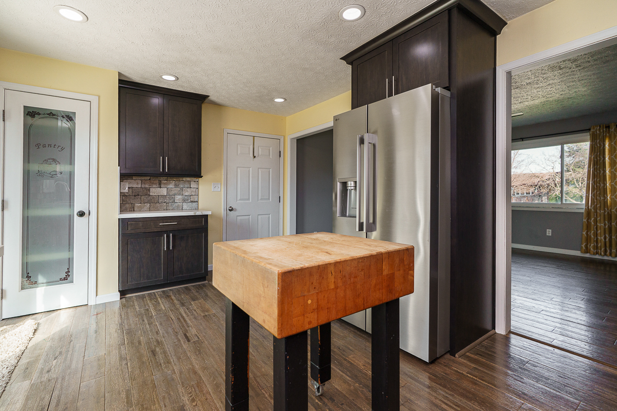 2295 Salem Ave-26