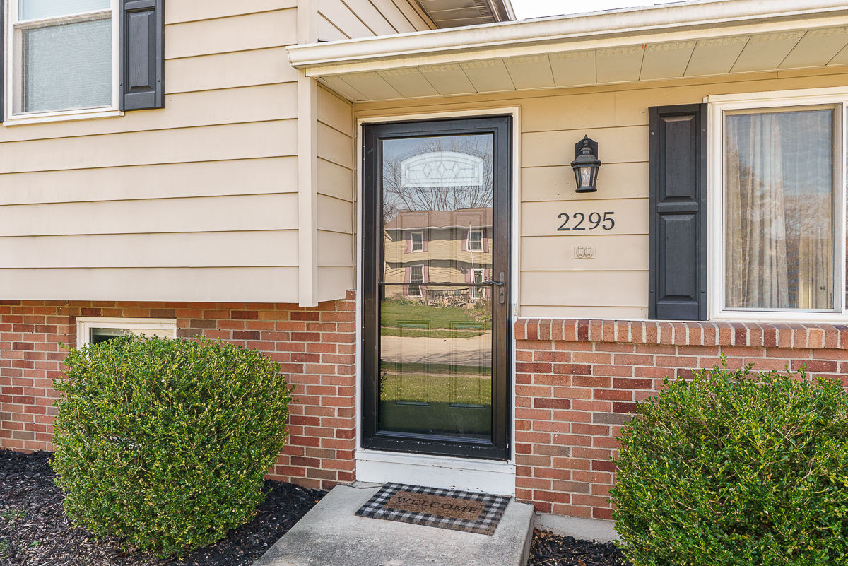 2295 Salem Ave-3