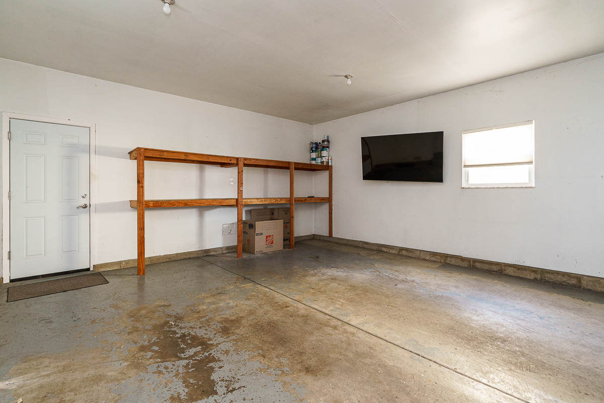 2295 Salem Ave-4