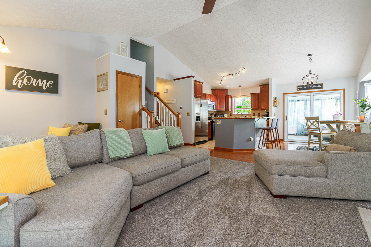 2328 Shelby Ln-26