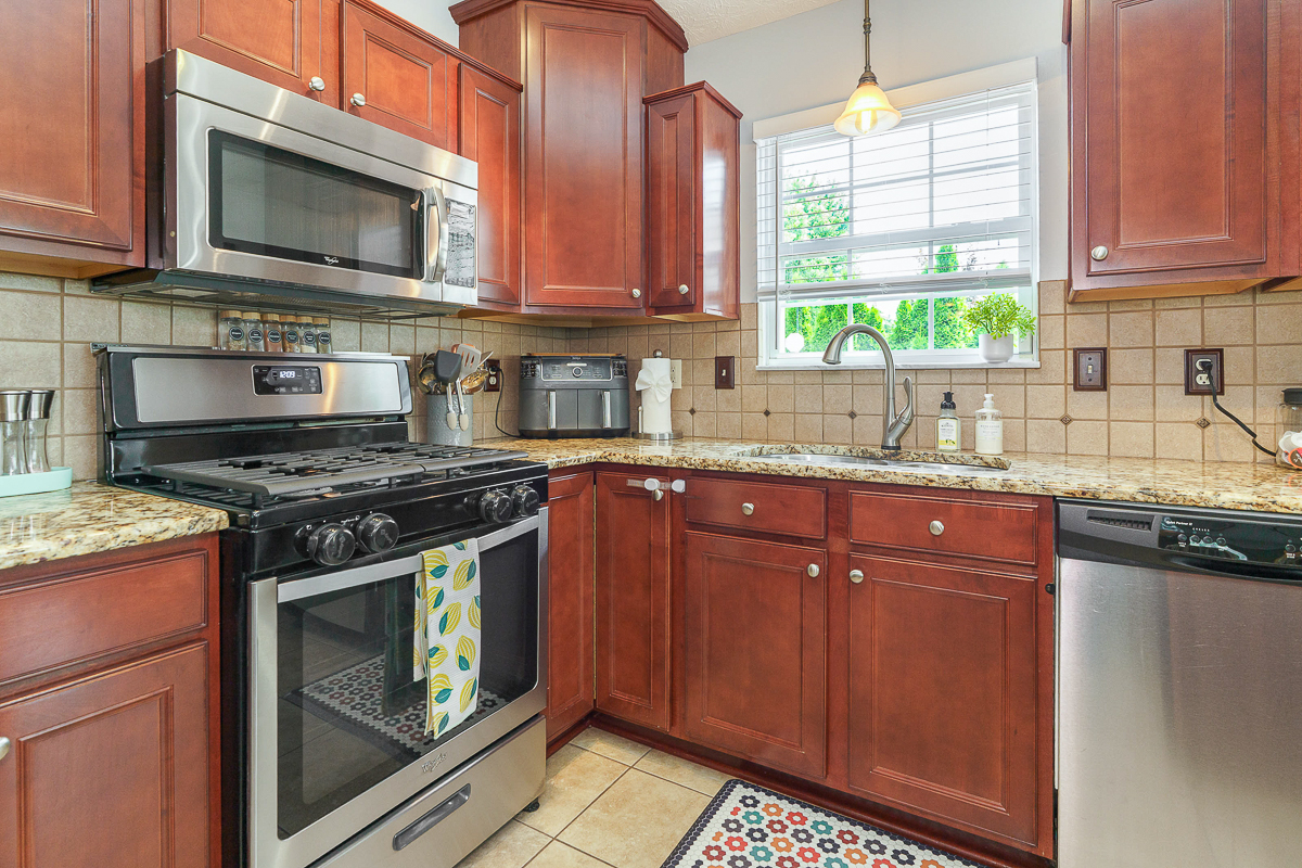2328 Shelby Ln-30