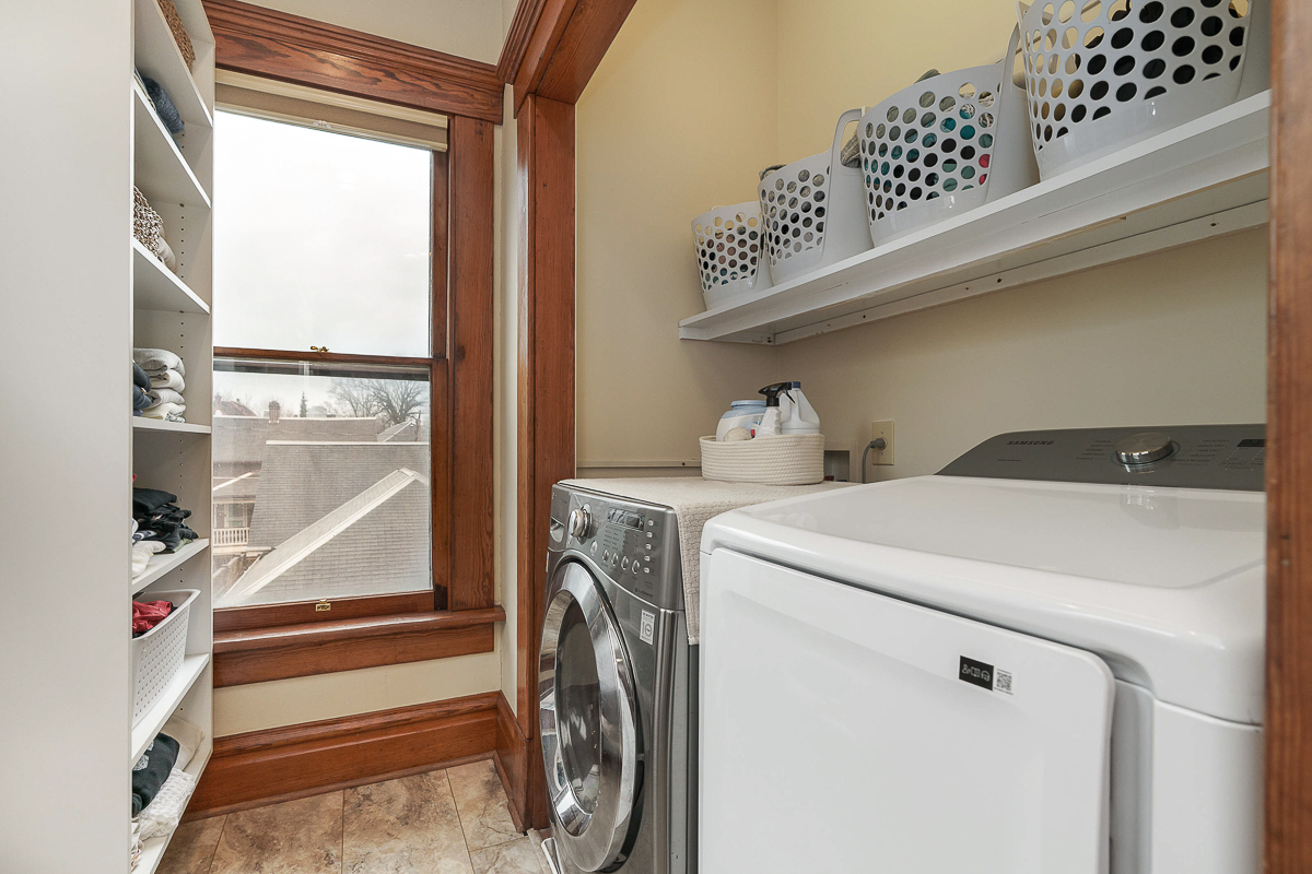 239 Buttles Ave-45