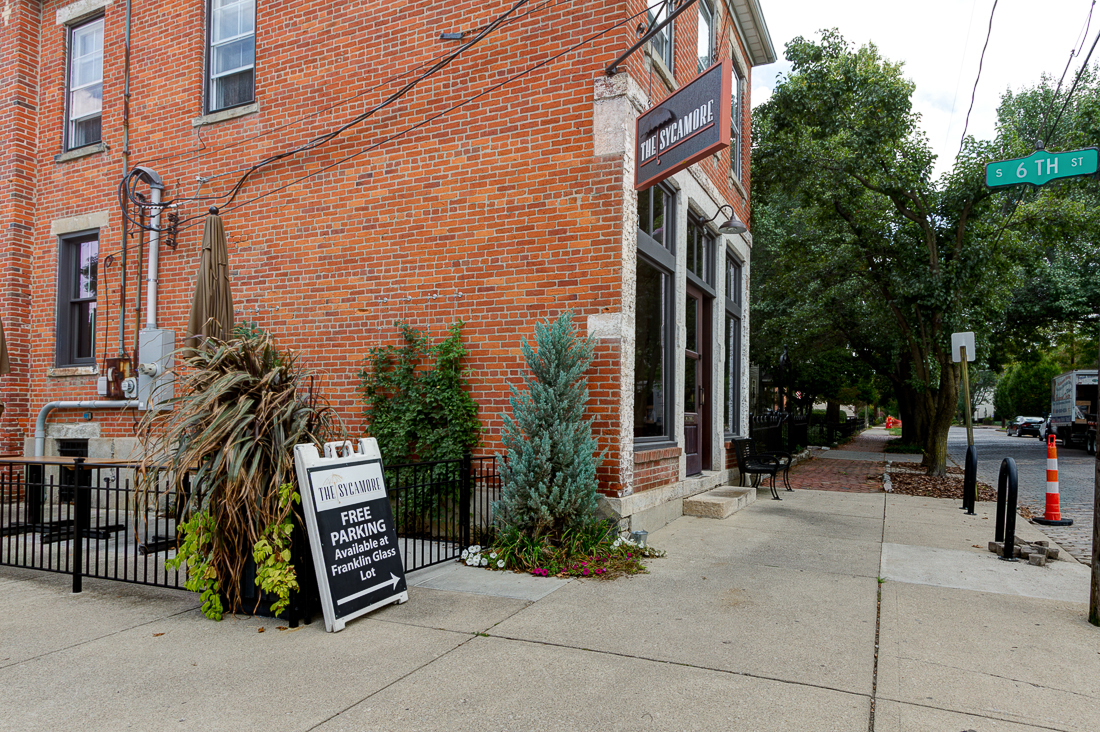 242 e Sycamore St-48