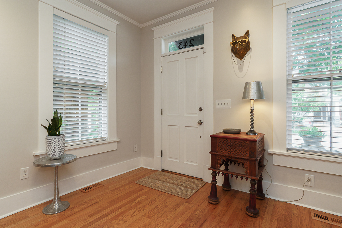 243 E Whittier St-32