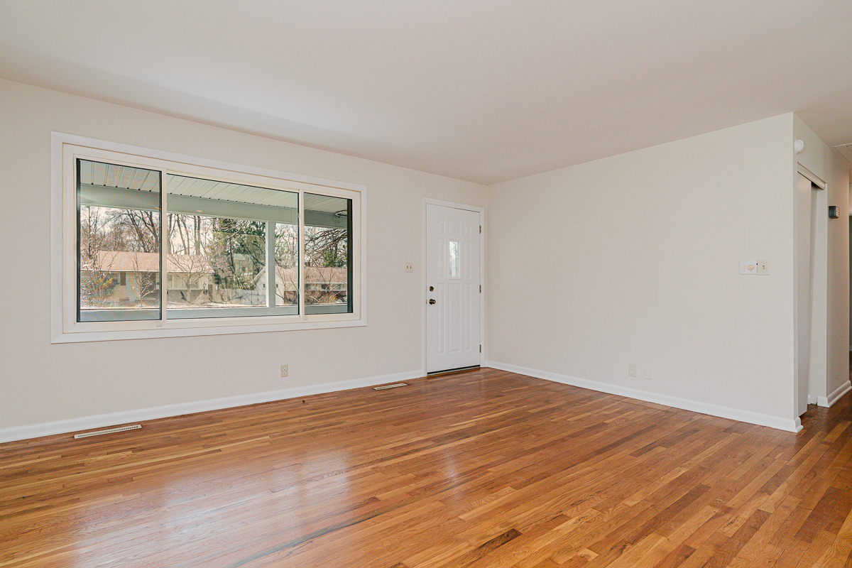 260 Stafford Ave-10