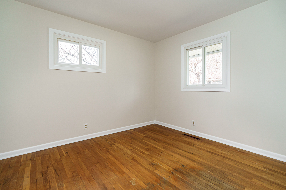 260 Stafford Ave-25