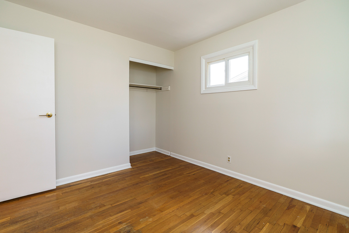 260 Stafford Ave-26