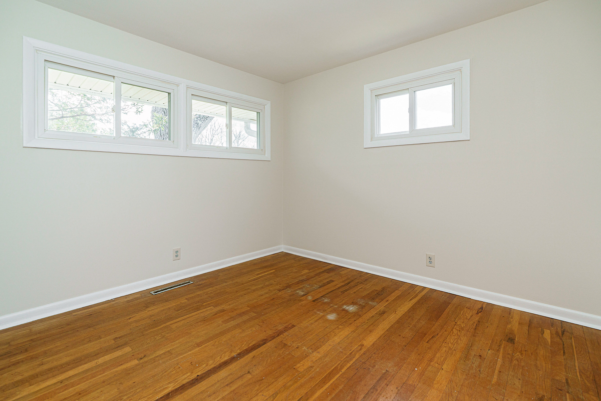260 Stafford Ave-27