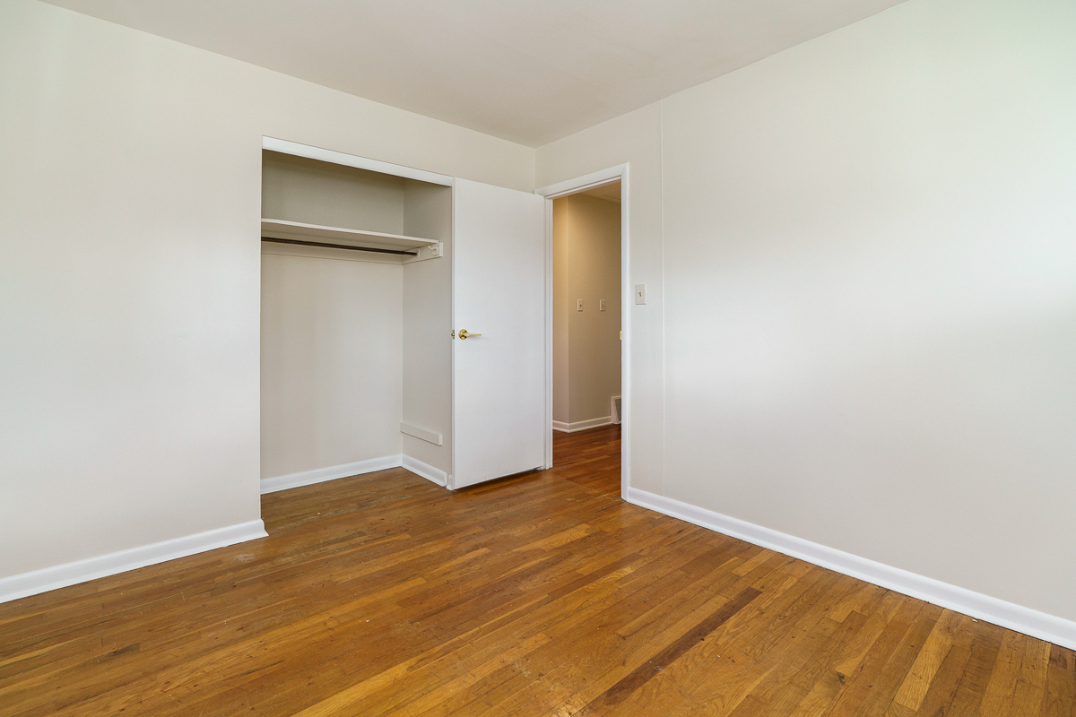 260 Stafford Ave-28