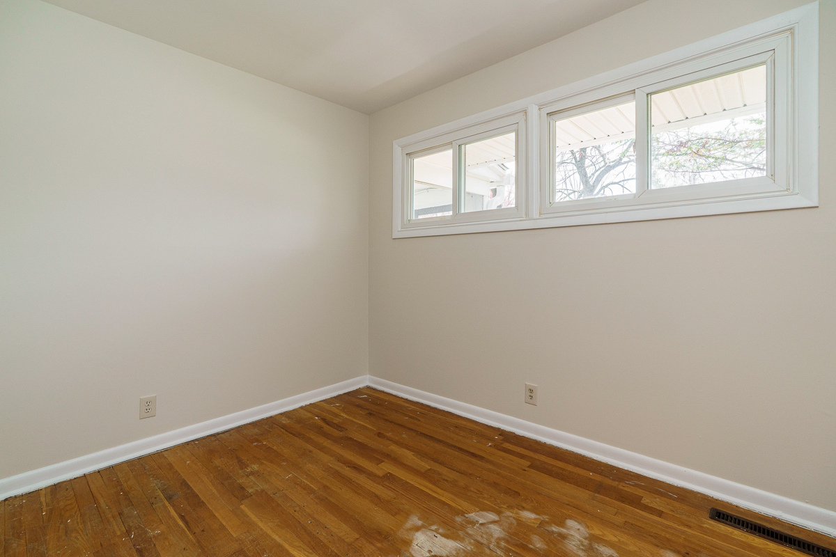 260 Stafford Ave-29