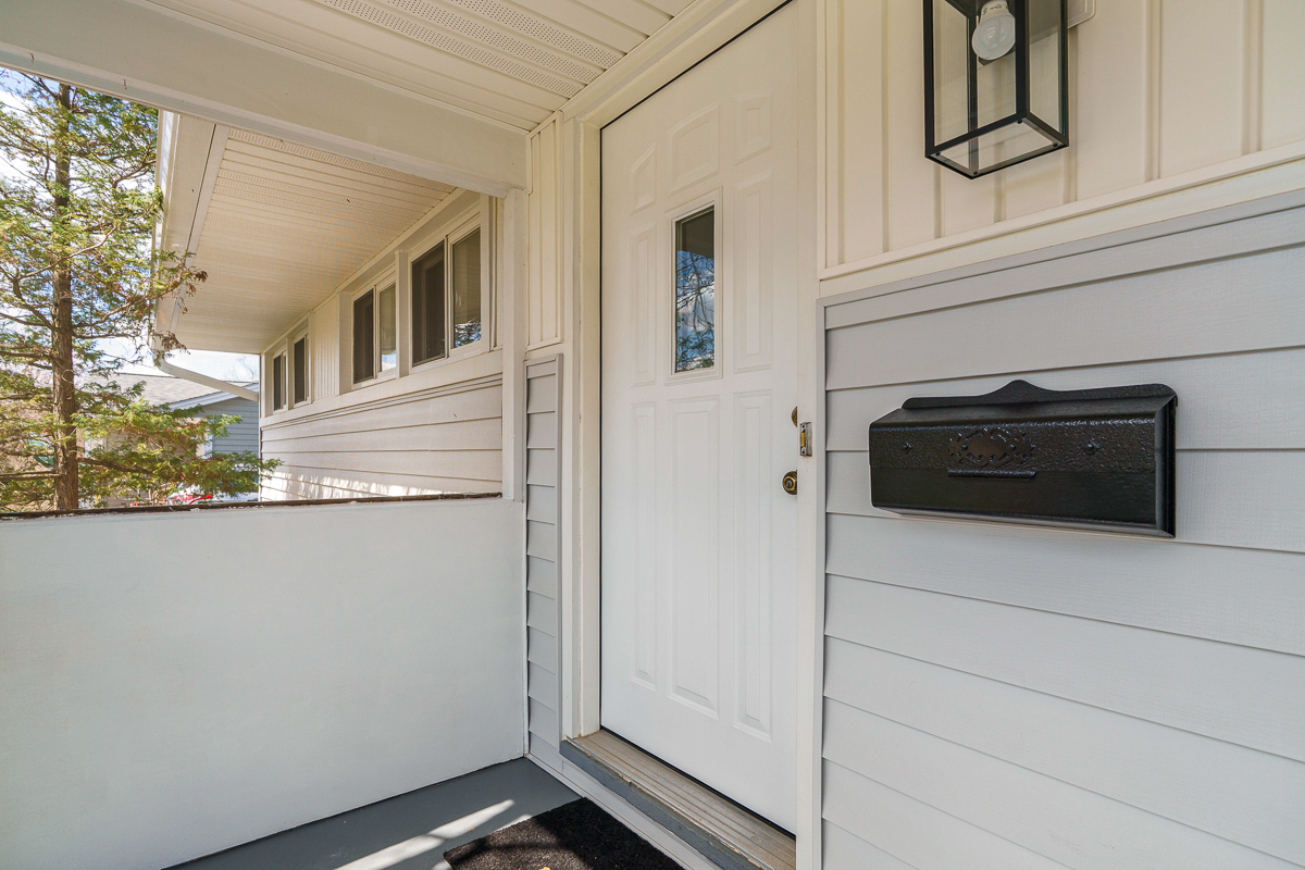 260 Stafford Ave-9