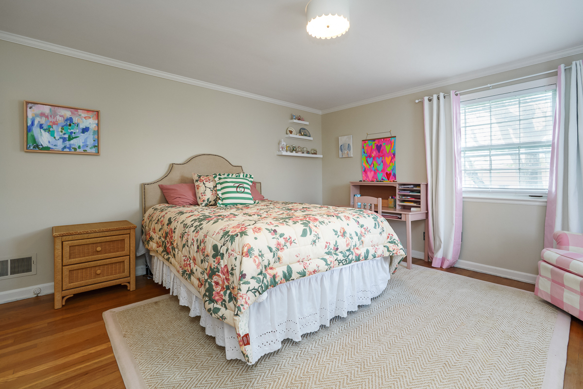 284 S Stanwood Rd-48