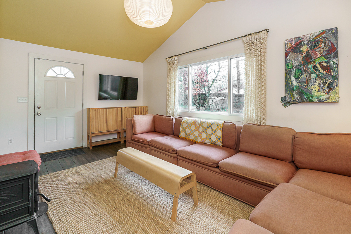 2981 Norwood St-15