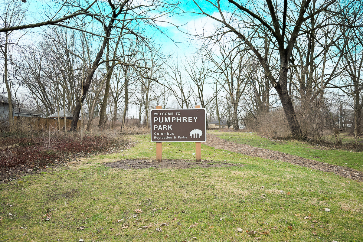 2981 Norwood St-31