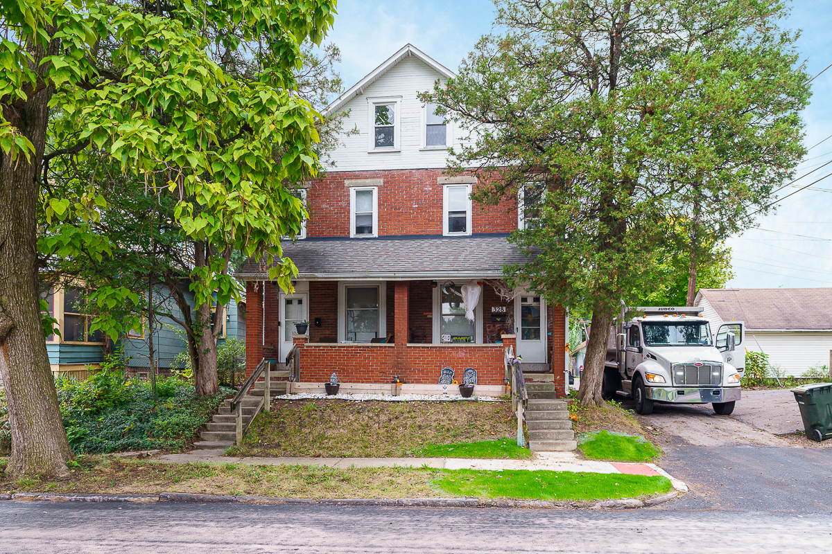 326-328 Wyandotte Ave-1