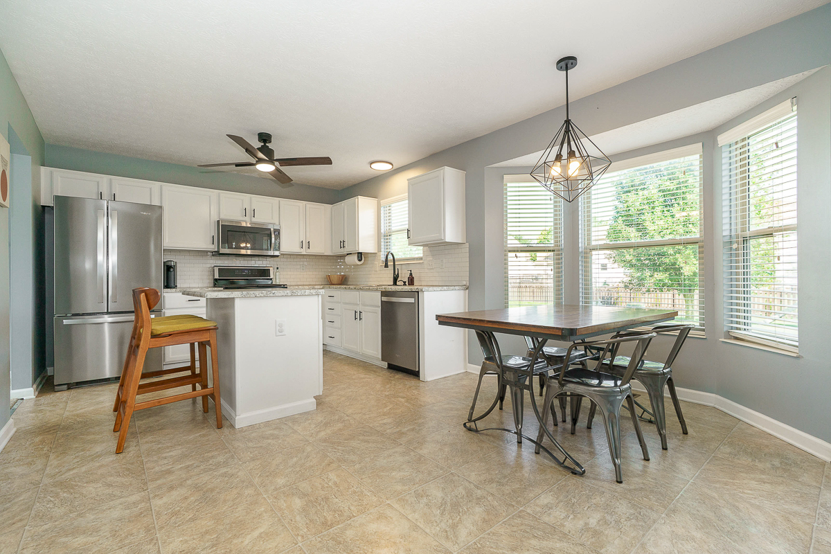 3281 Darby Glen Blvd-16