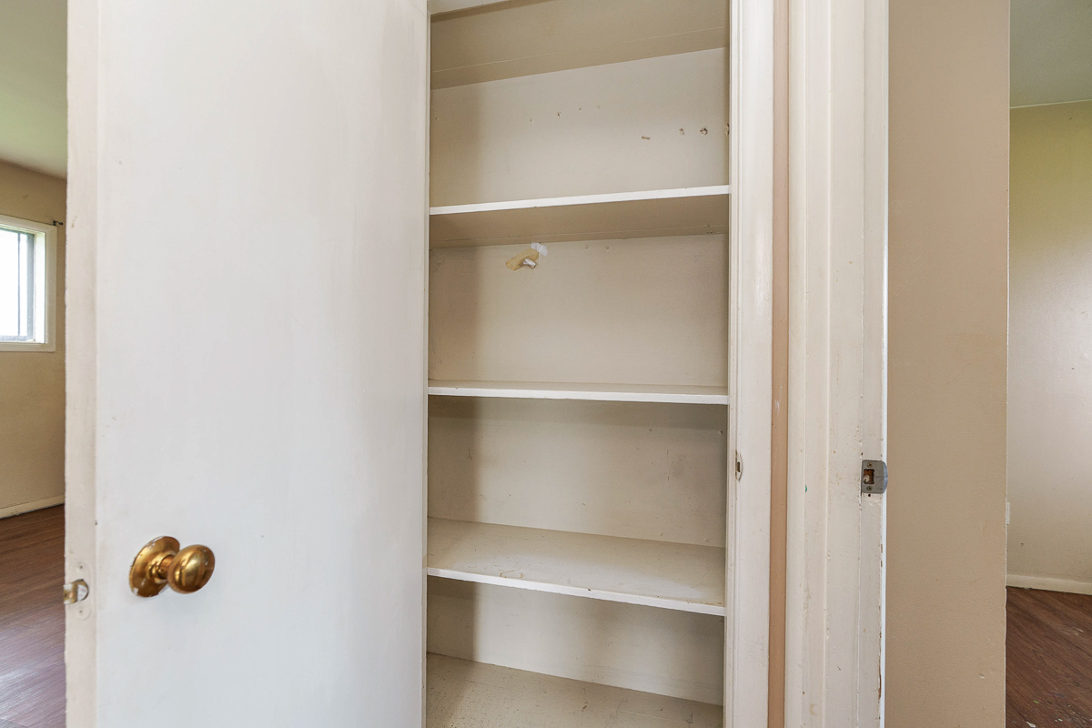 3295 Mary Ave-30
