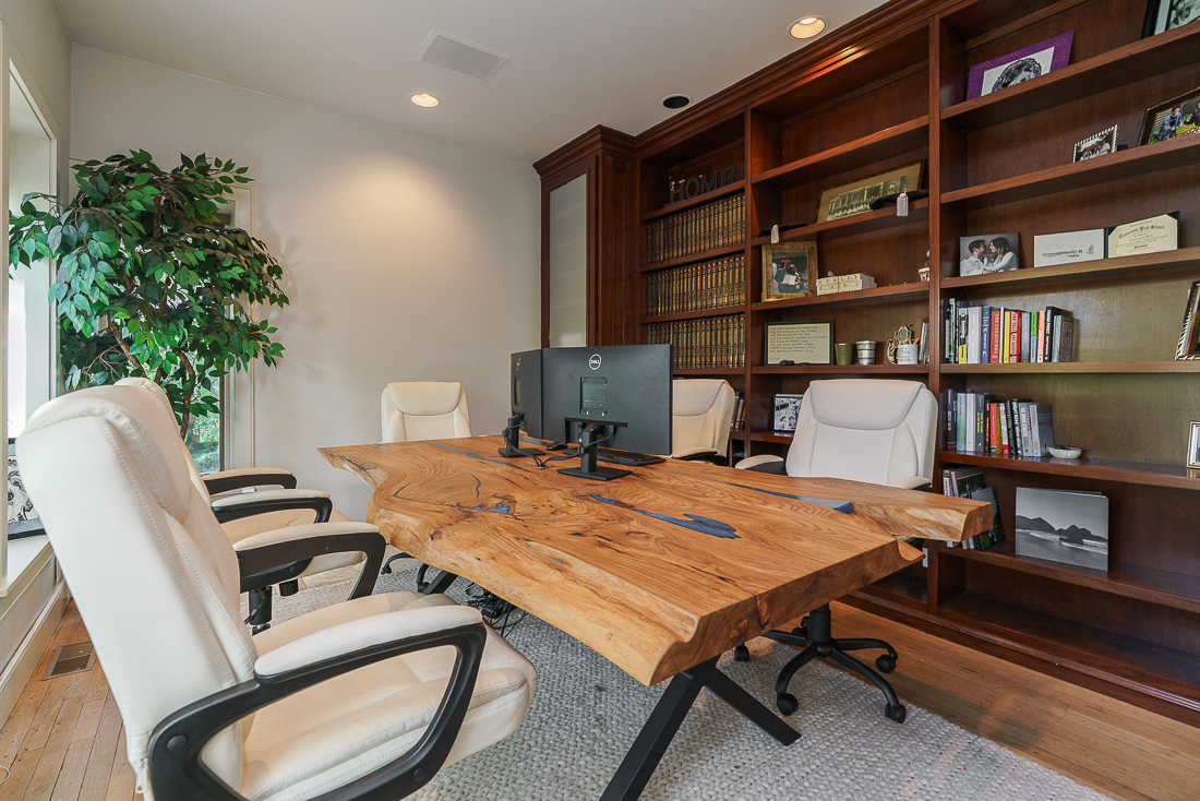 336 s Columbia Ave-51