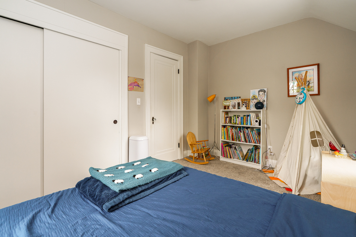 357 Fallis Rd-30