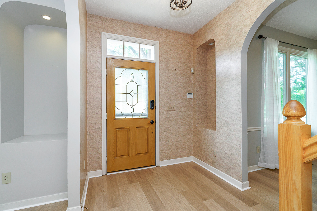 3588 Rivervail Dr-10