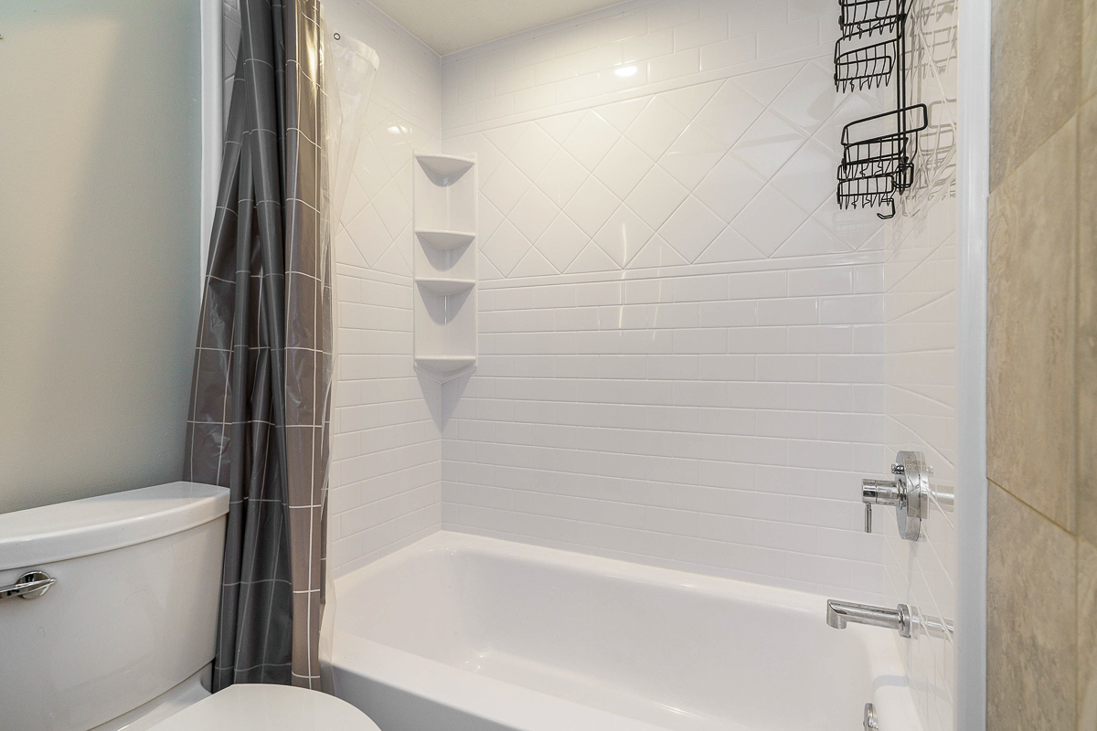 36 W Russell St-26