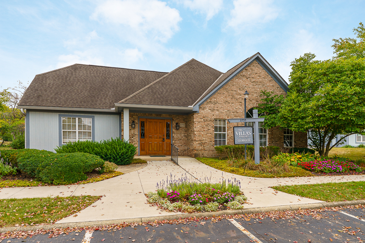 3832 Falls Circle Dr-29