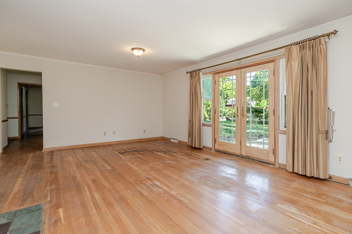 3920 Overdale Drive-24