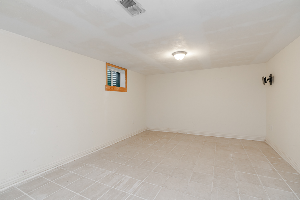 3920 Overdale Drive-8