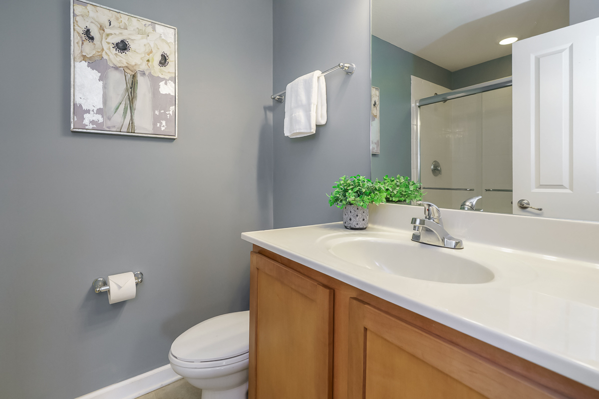 413 Westgreen Ln-24