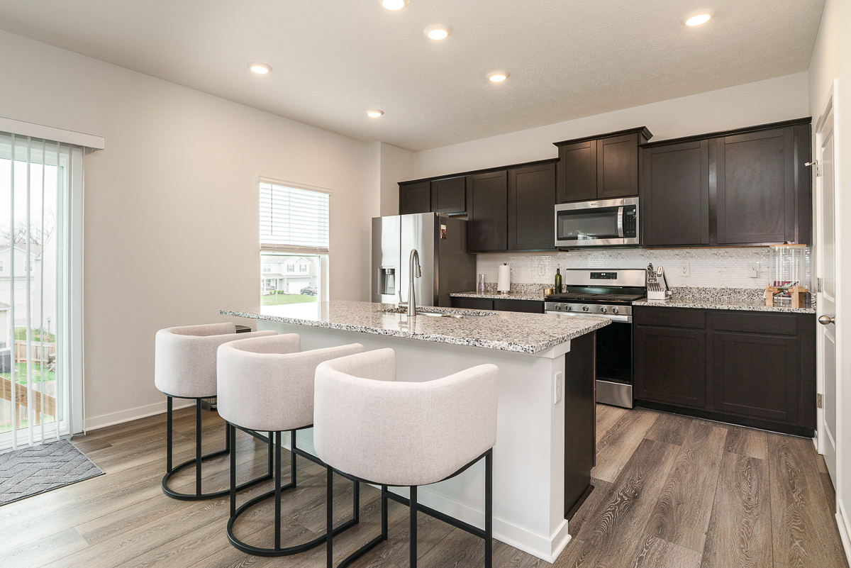 465 Faulkner Dr-16