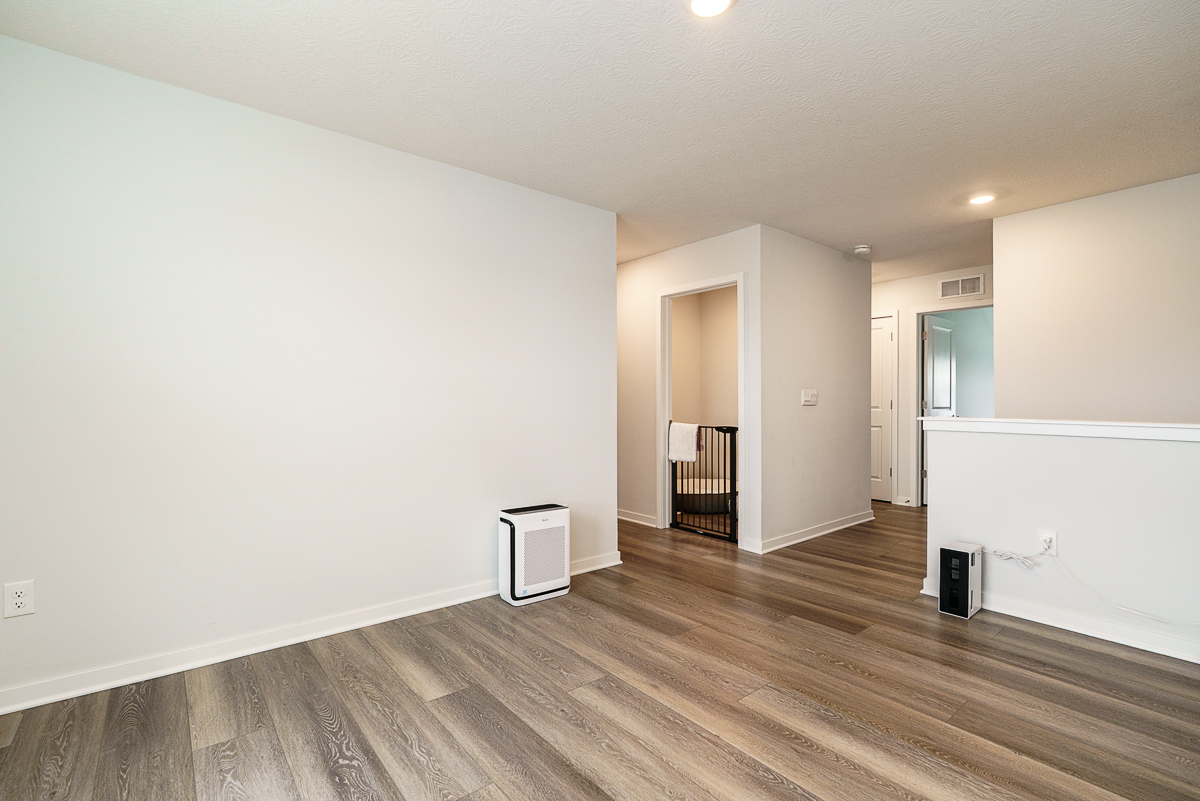 465 Faulkner Dr-26